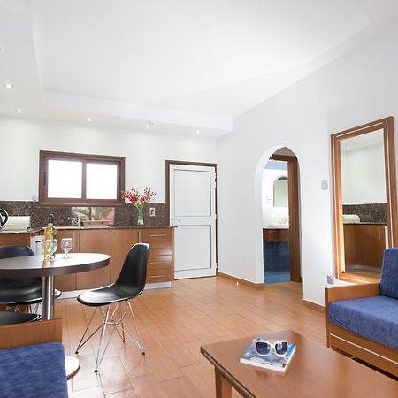 Loutsiana Deluxe Apts Ayia Napa Ngoại thất bức ảnh