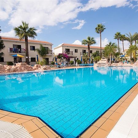 Loutsiana Deluxe Apts Ayia Napa Ngoại thất bức ảnh
