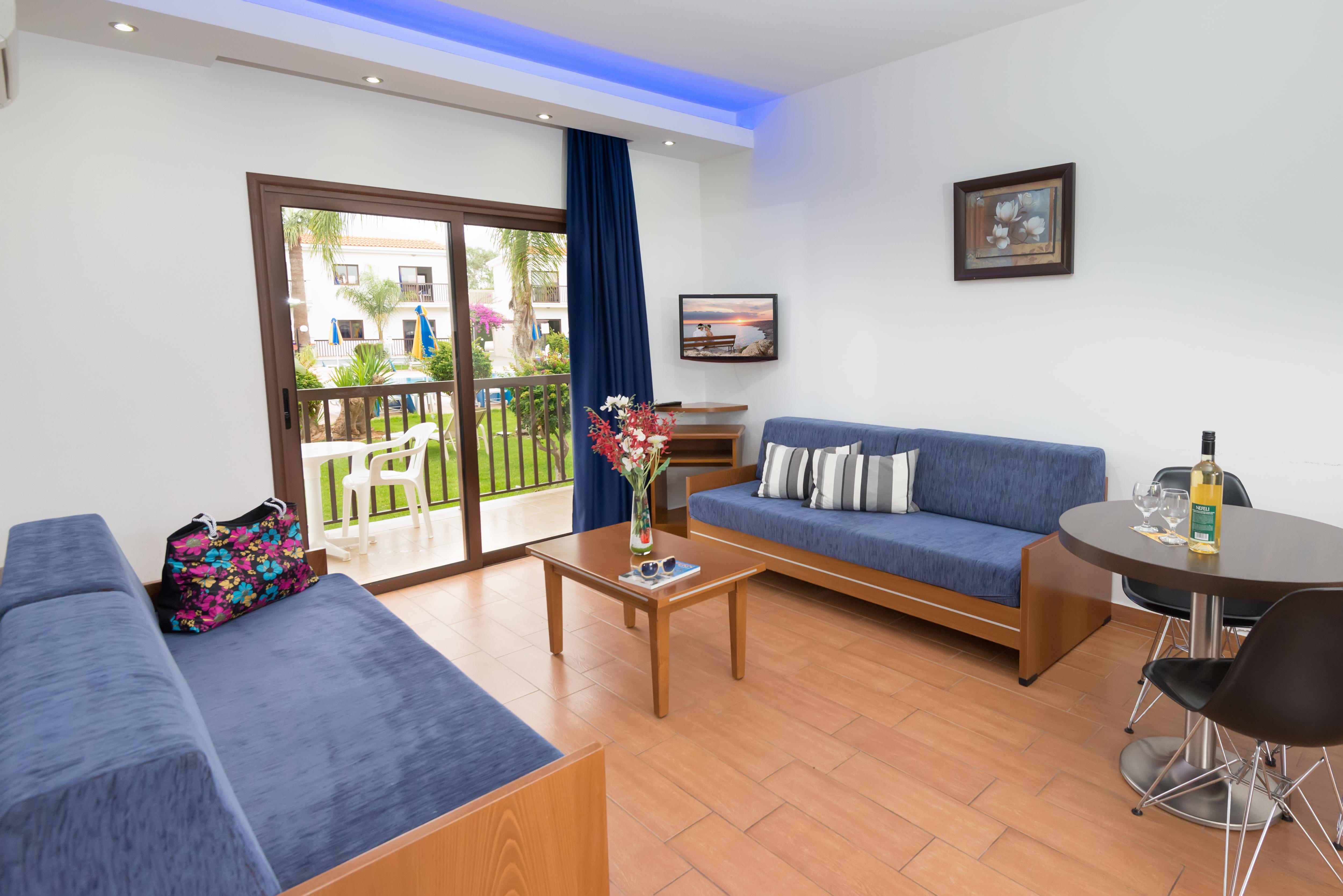 Loutsiana Deluxe Apts Ayia Napa Ngoại thất bức ảnh
