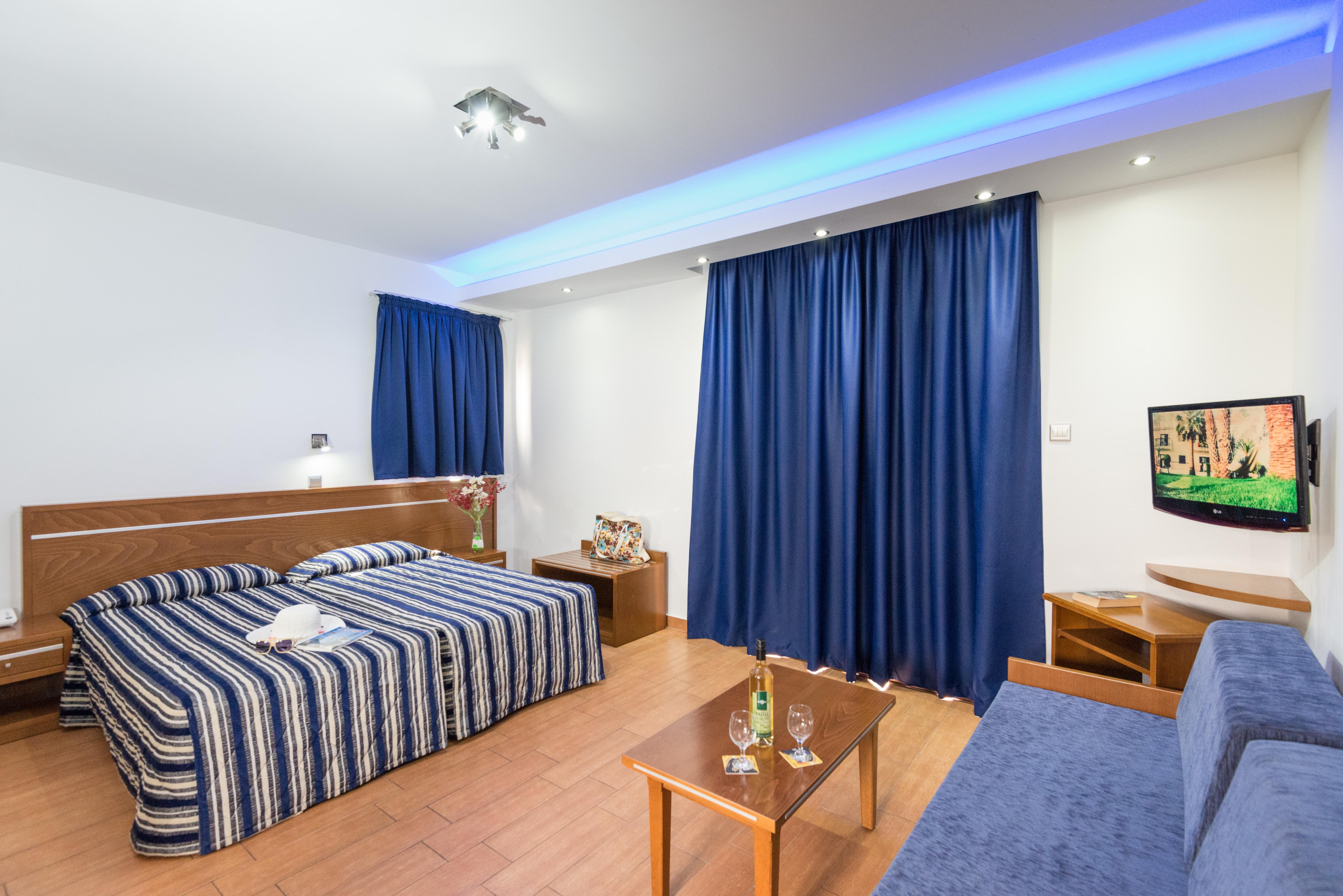 Loutsiana Deluxe Apts Ayia Napa Ngoại thất bức ảnh