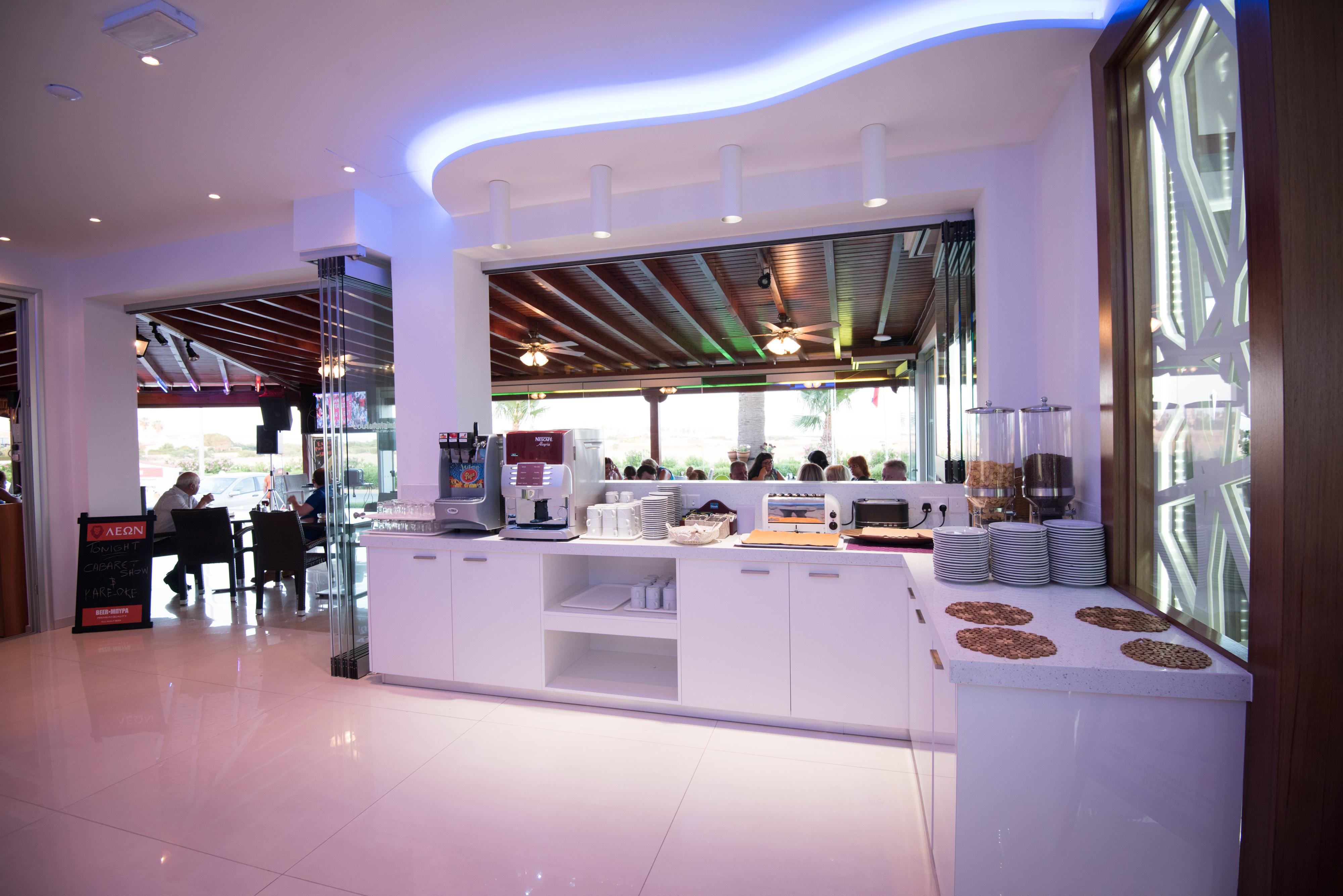 Loutsiana Deluxe Apts Ayia Napa Ngoại thất bức ảnh