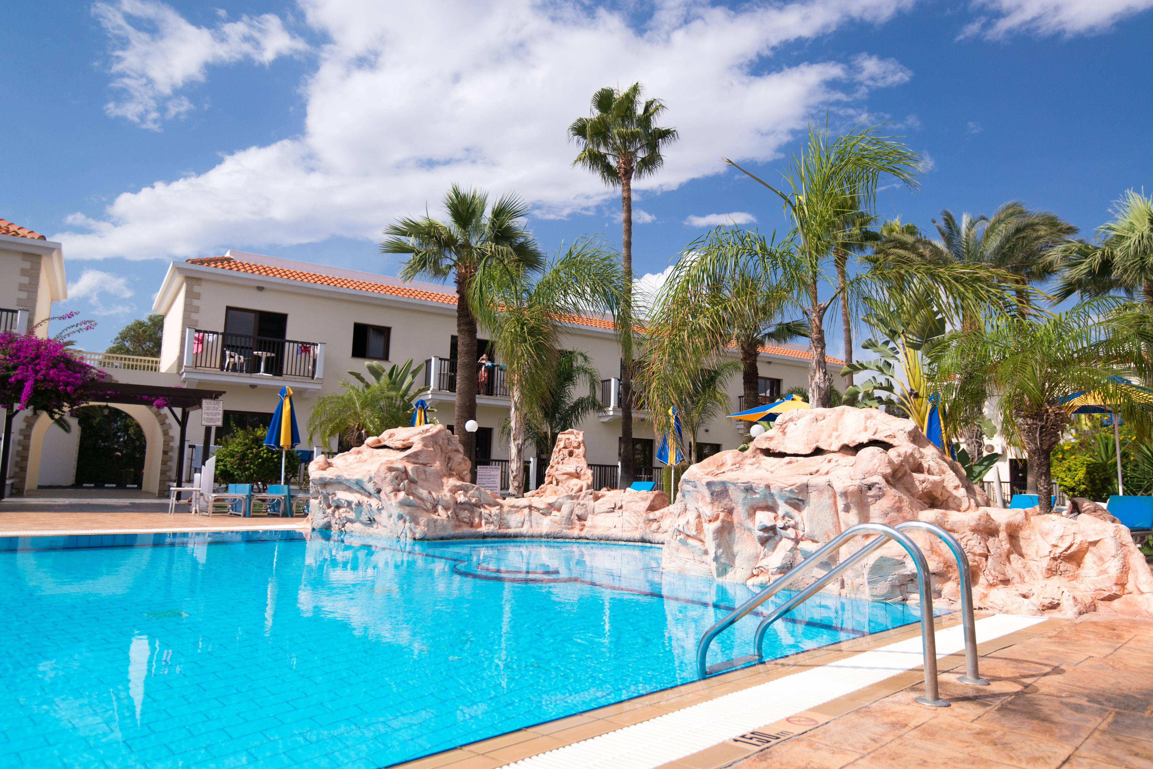 Loutsiana Deluxe Apts Ayia Napa Ngoại thất bức ảnh