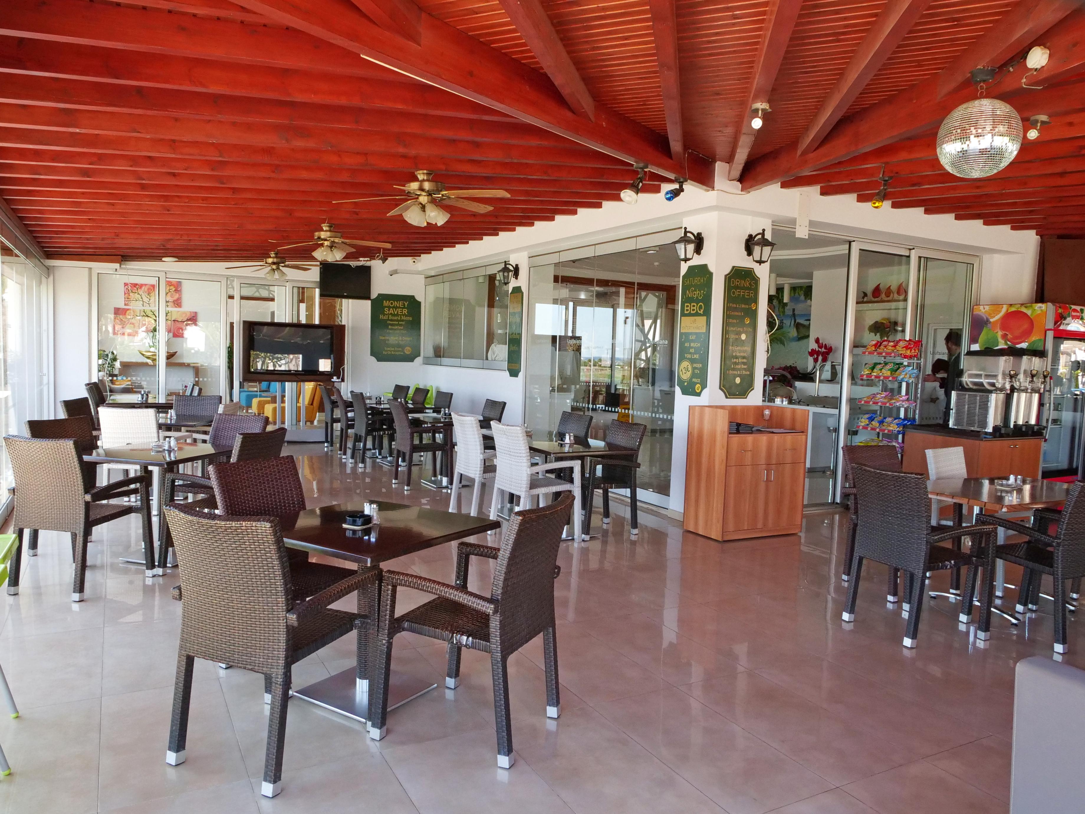 Loutsiana Deluxe Apts Ayia Napa Ngoại thất bức ảnh