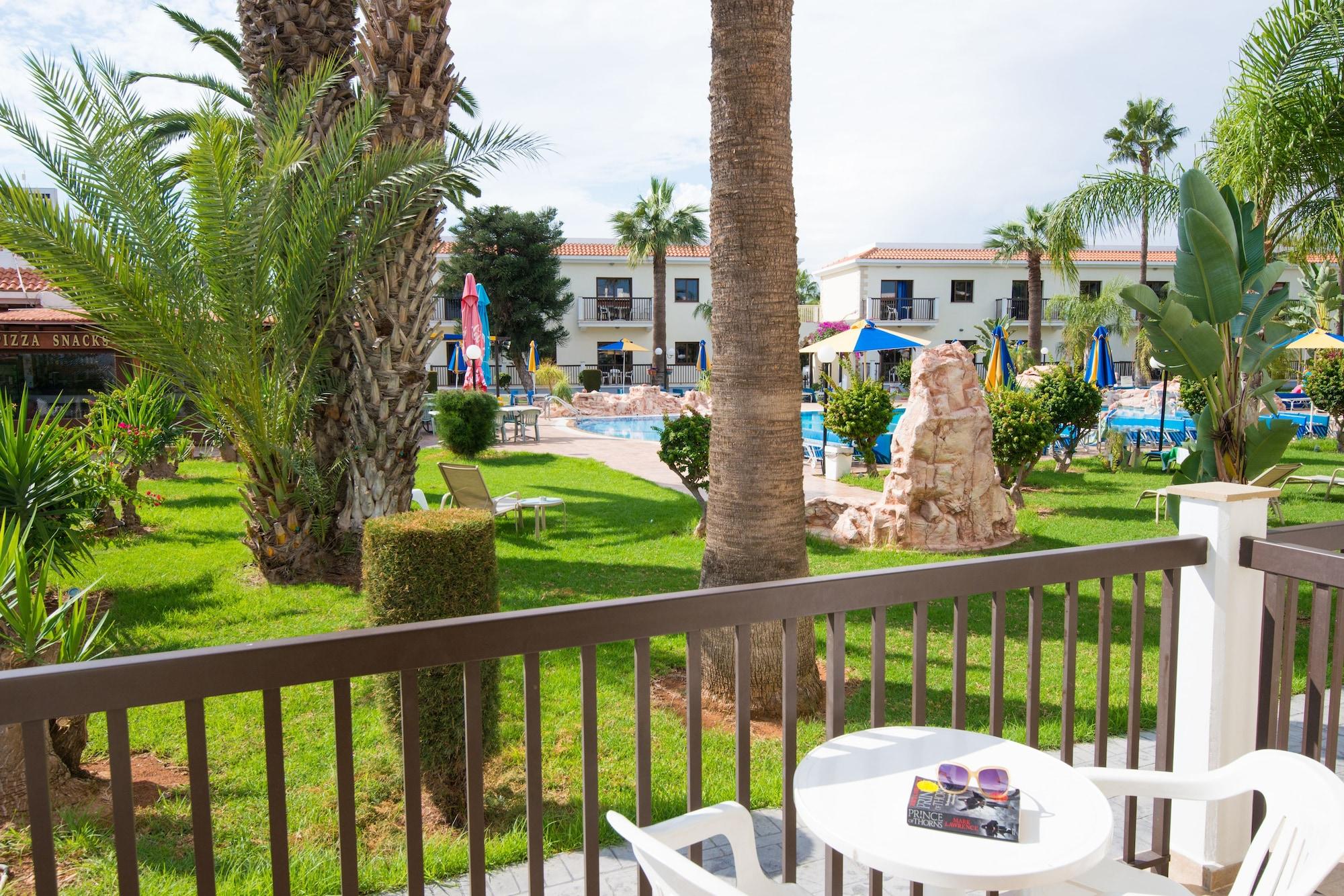Loutsiana Deluxe Apts Ayia Napa Ngoại thất bức ảnh