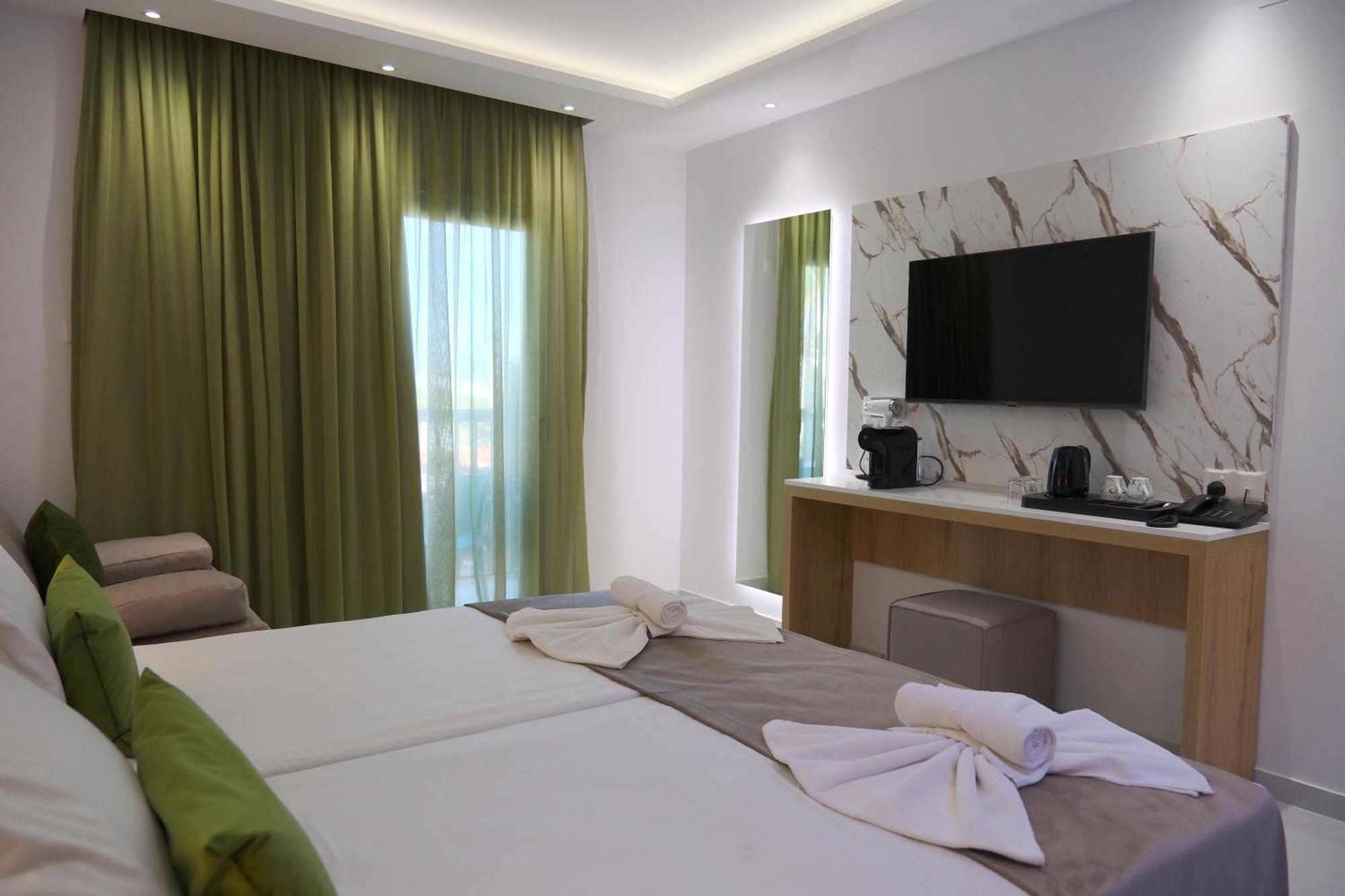 Loutsiana Deluxe Apts Ayia Napa Phòng bức ảnh