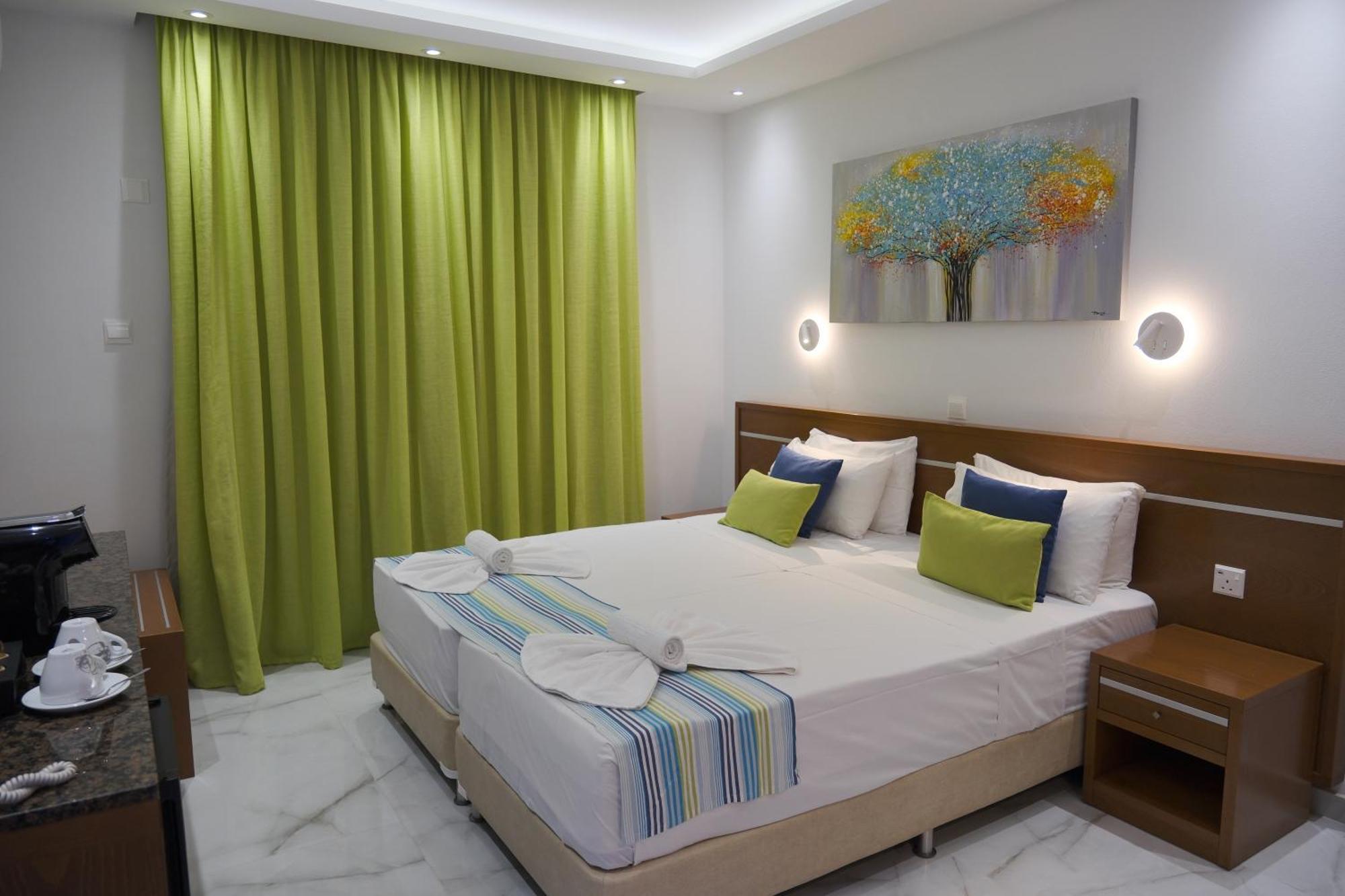 Loutsiana Deluxe Apts Ayia Napa Phòng bức ảnh