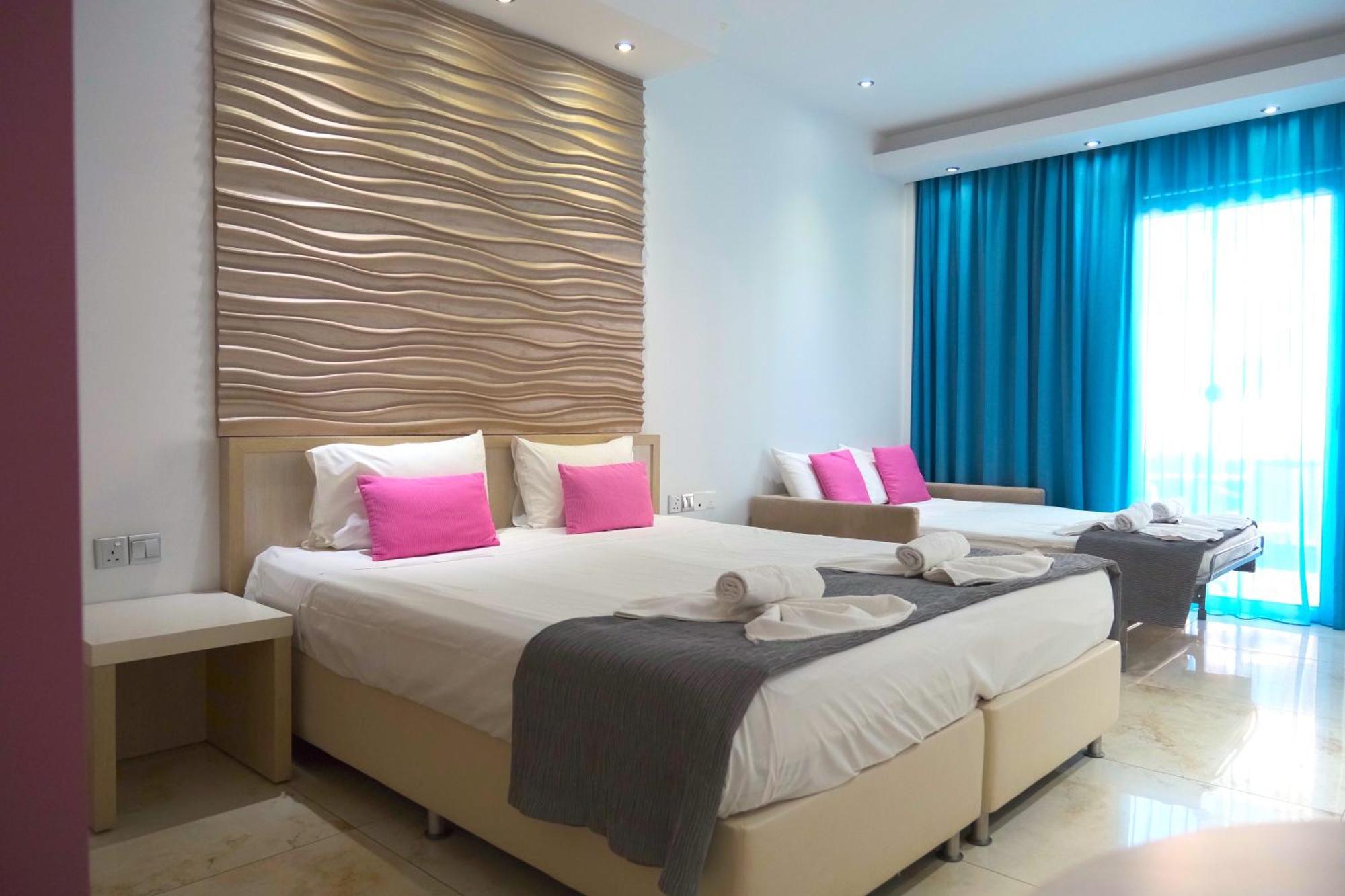 Loutsiana Deluxe Apts Ayia Napa Ngoại thất bức ảnh
