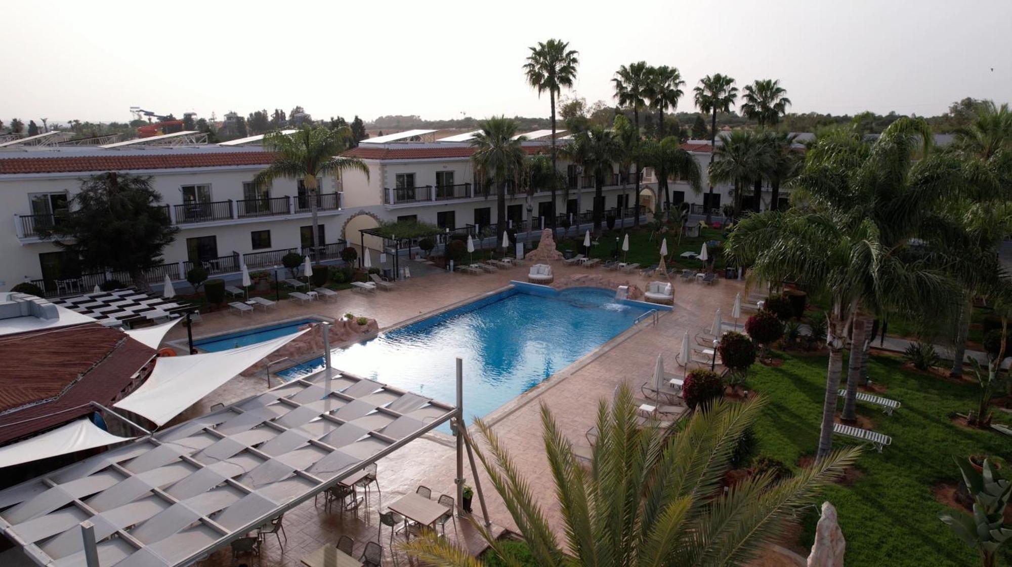 Loutsiana Deluxe Apts Ayia Napa Ngoại thất bức ảnh