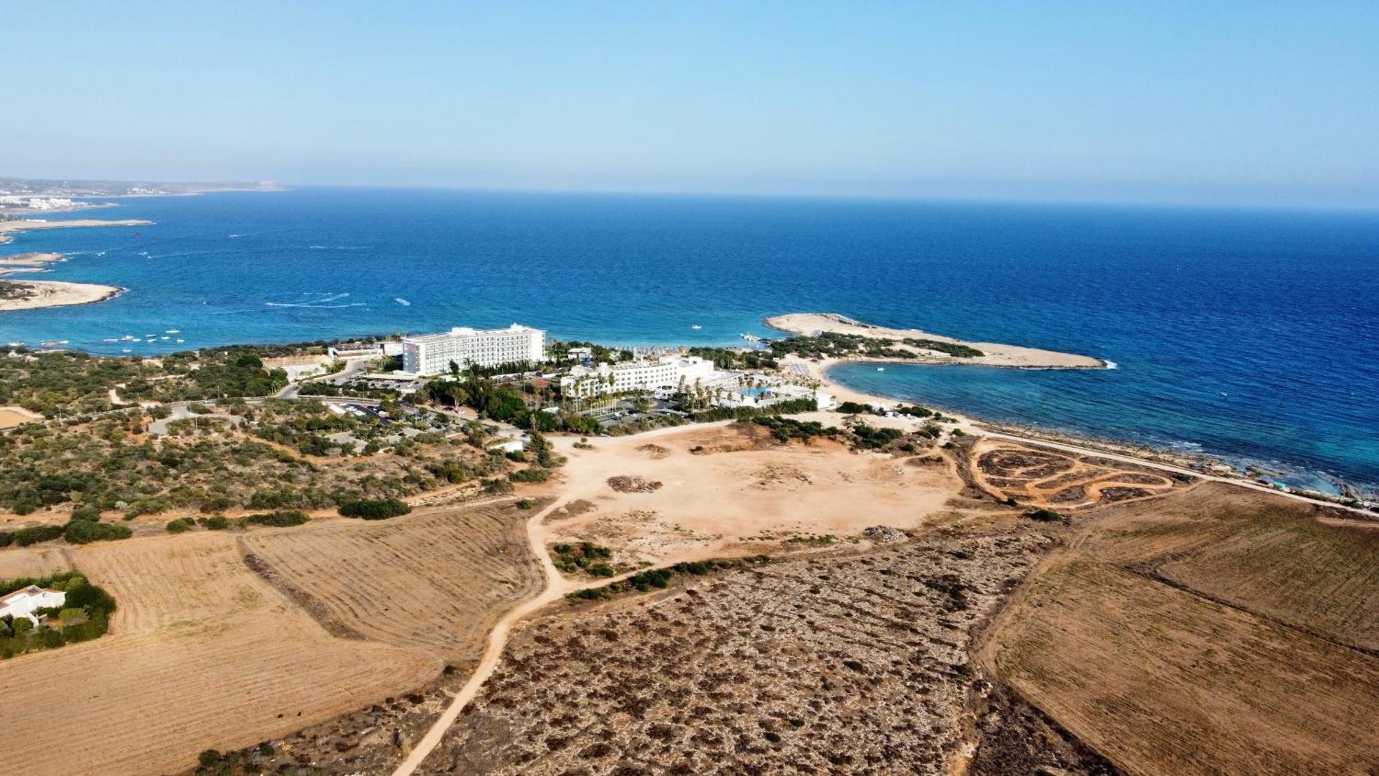 Loutsiana Deluxe Apts Ayia Napa Ngoại thất bức ảnh