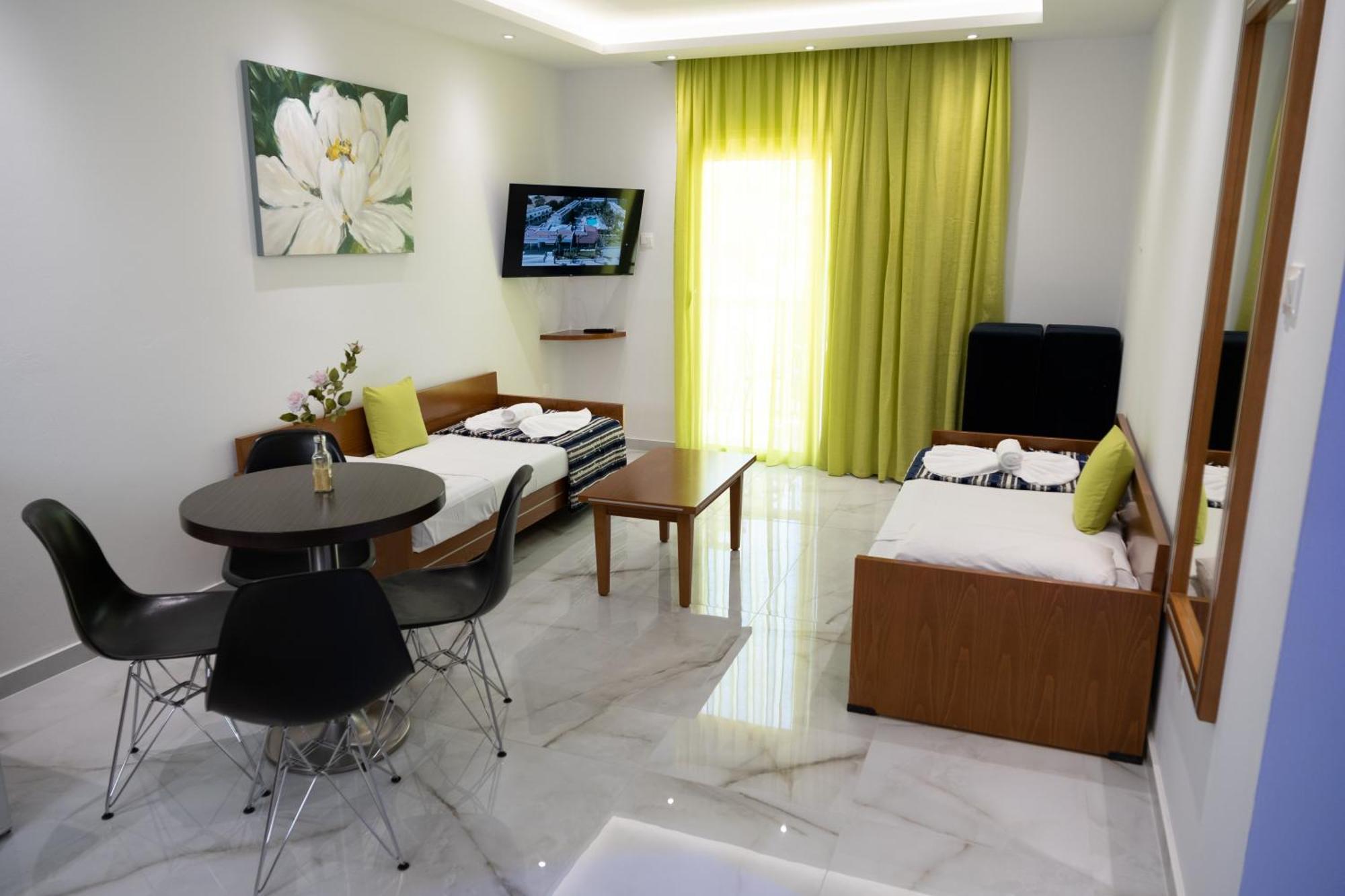 Loutsiana Deluxe Apts Ayia Napa Ngoại thất bức ảnh