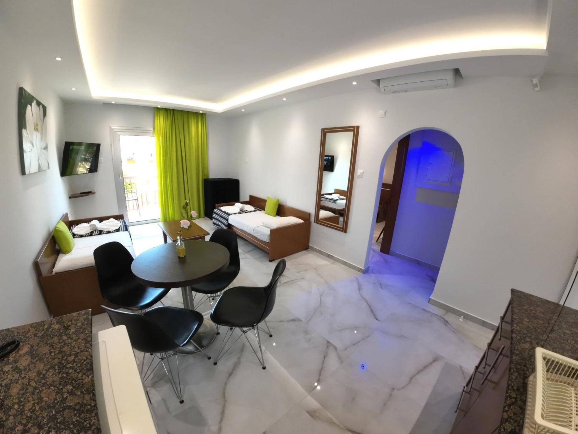 Loutsiana Deluxe Apts Ayia Napa Ngoại thất bức ảnh